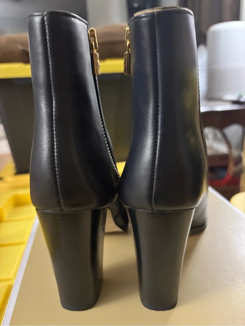 Michael Kors Margaret Bootie Vachetta Black, Women’s size 7.5M. New